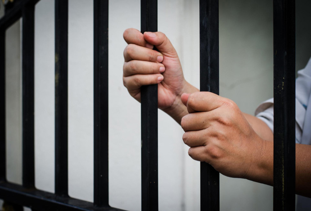 Can You Get Bailed Out Of Jail On A Weekend?